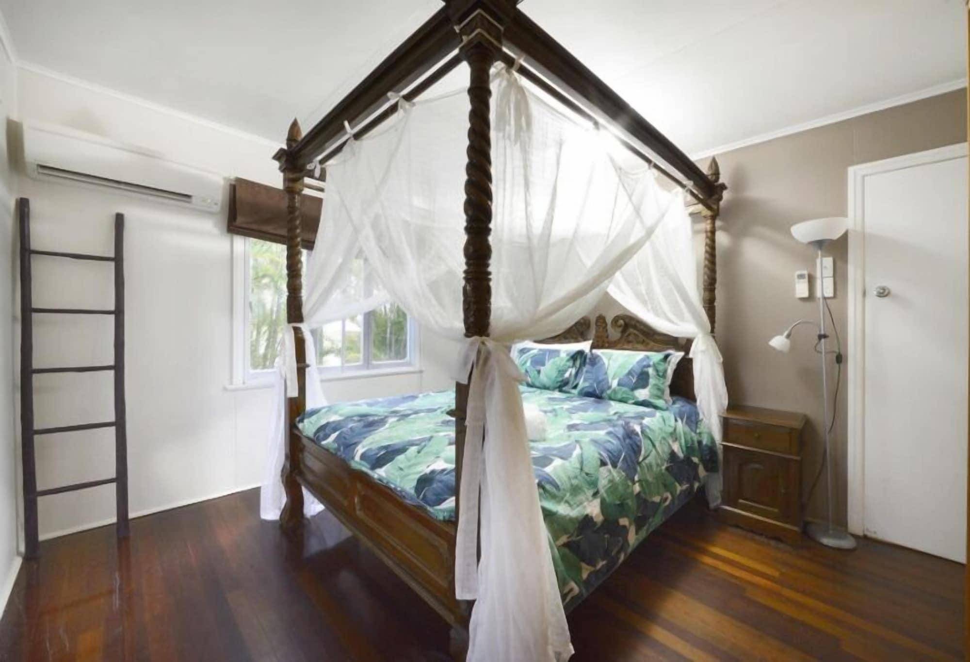 Airlie Guest House Airlie Beach Exterior foto