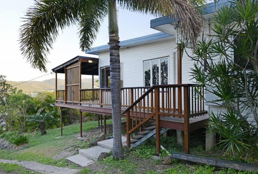 Airlie Guest House Airlie Beach Exterior foto